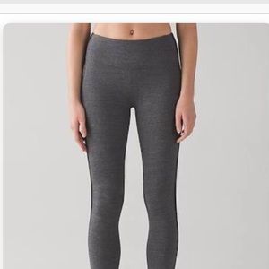 NWT Lululemon Hit It 21” crop size 6